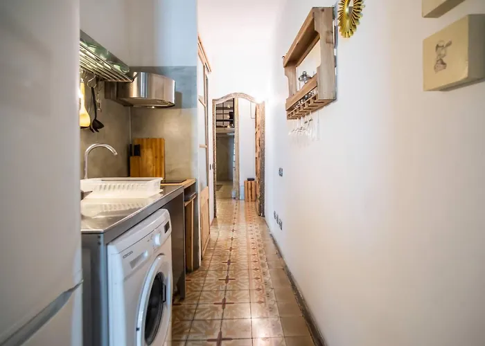 P2amp1057 - Magnific 3br In The Ghotic Apartment *