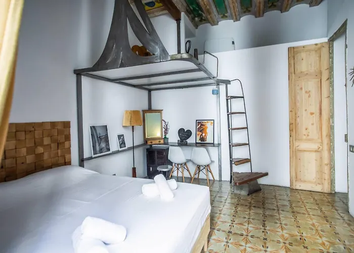 P2amp1057 - Magnific 3br In The Ghotic Apartment *